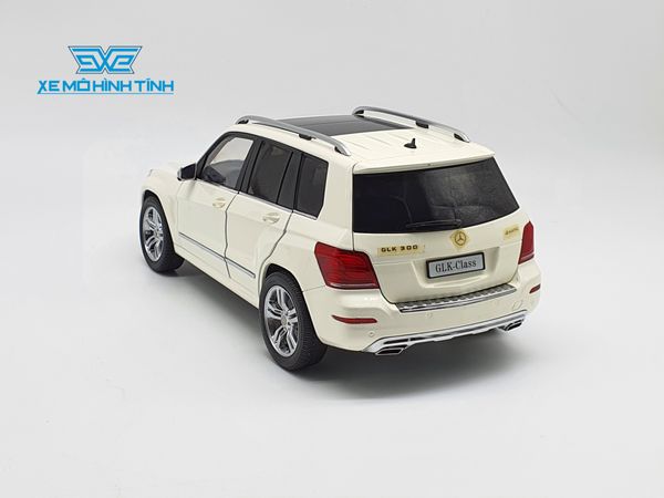 XE MÔ HÌNH MERCEDES-BENZ GLK 300 CLASS 1:18 GTAUTOS (KEM)