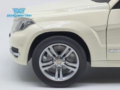 XE MÔ HÌNH MERCEDES-BENZ GLK 300 CLASS 1:18 GTAUTOS (KEM)