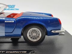 MH BBURAGO FERRARI CALIFORNIA GT 250 1:24 (XANH)