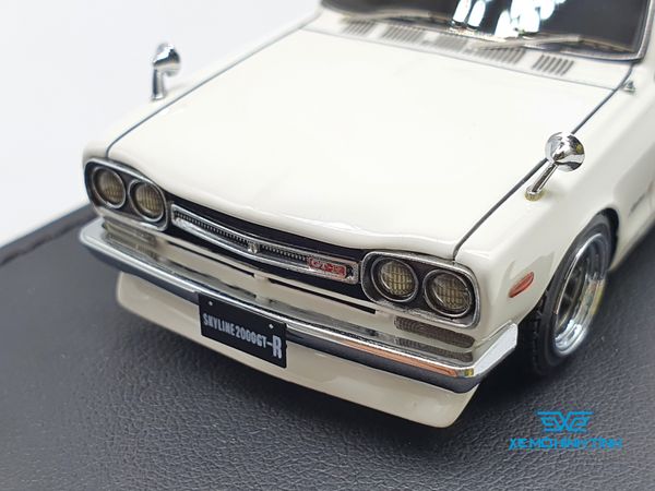 Xe Mô Hình Nissan Skyline 2000 GT-R ( PGC10 ) 1:43 Ignition Model ( Trắng )