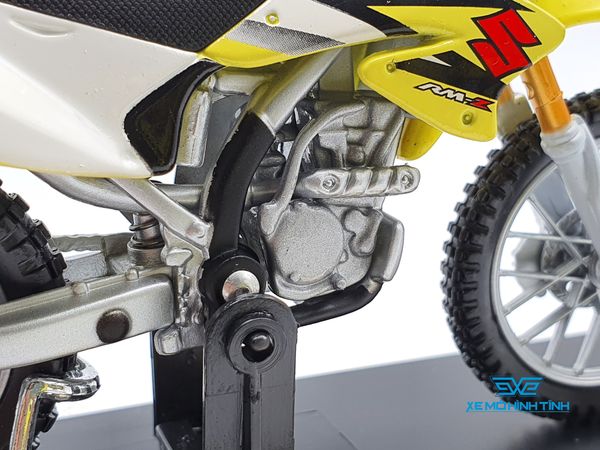 XE MÔ HÌNH SUZUKI RM-Z250 1:18 MAISTO (VÀNG)