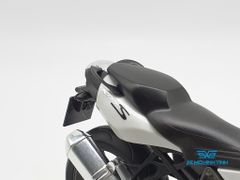 XE MÔ HÌNH BMW K1300S 1:10 WELLY (TRẮNG)