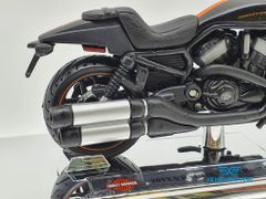 XE MÔ HÌNH HARLEY DAVIDSON 2012 VRSCDX NIGHT ROD SPECIAL 1:18( ĐEN VIỀN CAM ) MAISTO