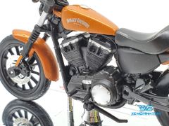 XE MÔ HÌNH HARLEY DAVIDSON 2014 SPORTSTER IRON 883 1:18 ( CAM ) MAISTO