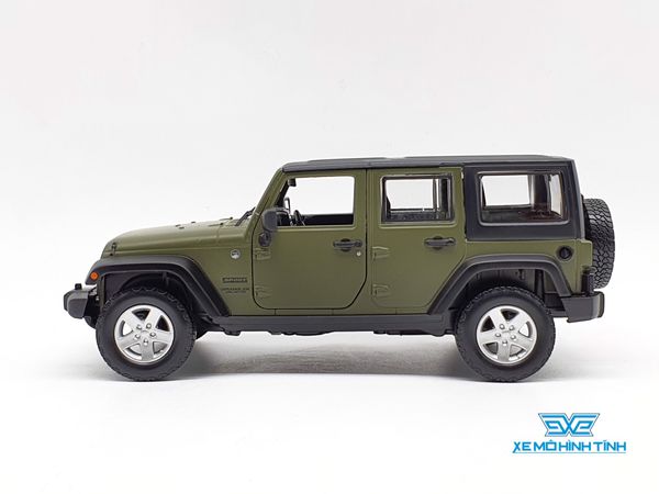 XE MÔ HÌNH JEEP WRANGLER UNLIMITED 2015 1:24 MAISTO (XANH QUÂN ĐỘI)