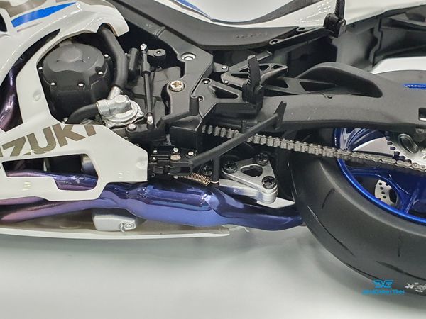 Xe Mô Hình Suzuki GSX-R1000R 1:12 LCD Model ( Trắng )