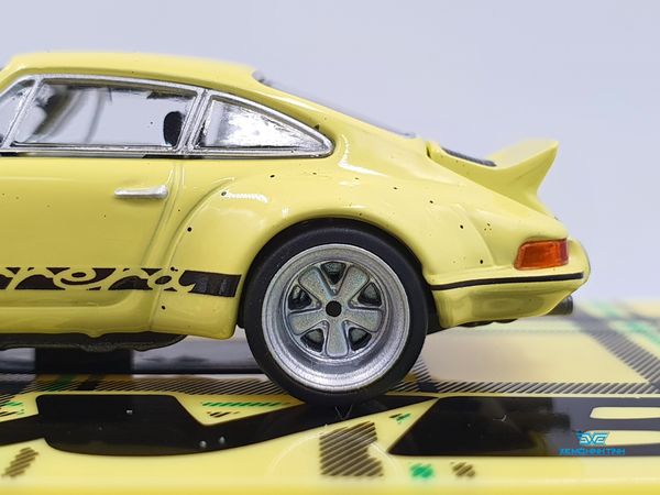 Xe Mô Hình Porsche RWB Backdate 1:64 Tarmac Works ( Vàng )