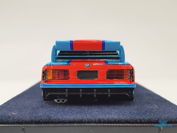 Xe Mô Hình BMW E30 M3 Zwingfilms Martini 1:64 404 Error ( Đen Martini )