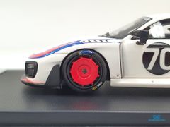 Xe Mô Hình Porsche 935 1:64 Stance Hunters (Trắng)