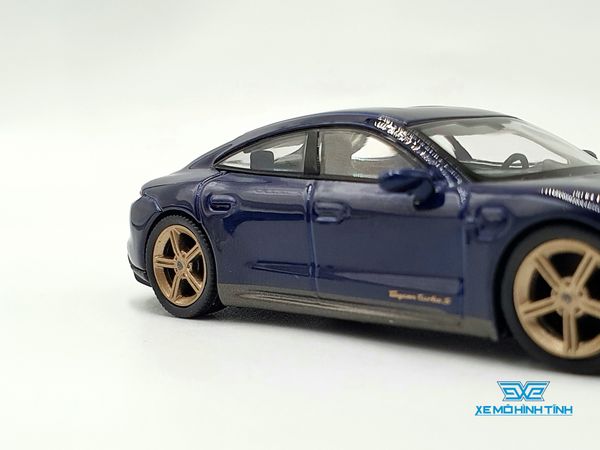 Xe Mô Hình Porsche Taycan Turbo S Gentian Blue Metallic LHD 1:64 MiniGT( Xanh )