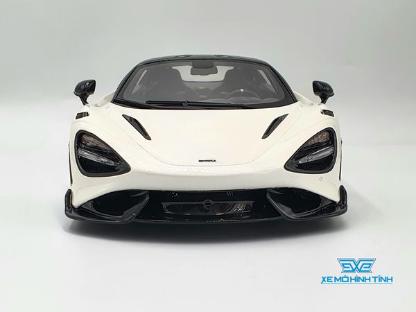 D: Mclaren 765 LT-Silica White - 2020 1/18 GTSpirit