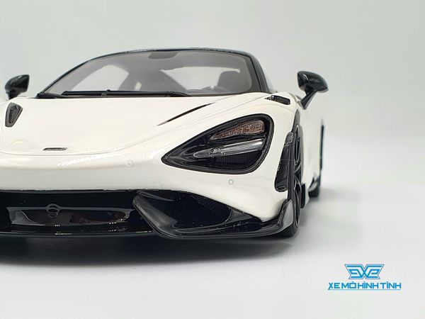 D: Mclaren 765 LT-Silica White - 2020 1/18 GTSpirit