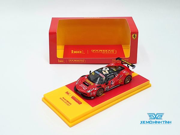 Xe Mô Hình Ferrari 488 GT3 Bathurst 12h 2017 Lowndes, Whincup, Vilander 1:64 Tarmac Works (Đỏ)