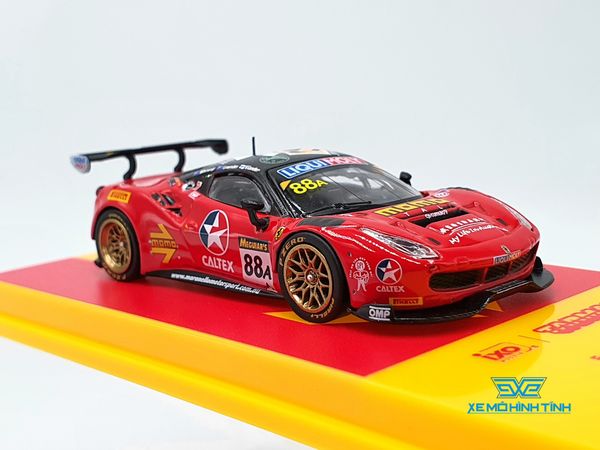 Xe Mô Hình Ferrari 488 GT3 Bathurst 12h 2017 Lowndes, Whincup, Vilander 1:64 Tarmac Works (Đỏ)