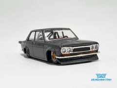 Xe Mô Hình Datsun 510 Pro Steet Greddy Gun Metal Grey 1:64 MiniGT x Kaido House ( Xám Đậm )