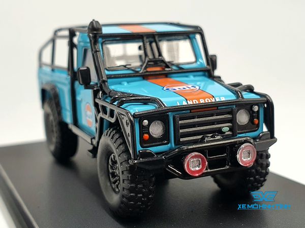 Xe Mô Hình Hình Land Rover Defender 110 1:64 Master ( Xanh Gulf)