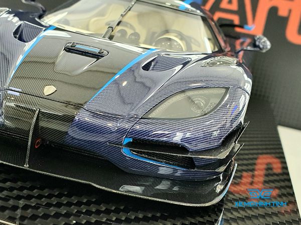 Xe Mô Hình Koenigsegg One:1 1:18 FrontiArt (Xanh Carbon)