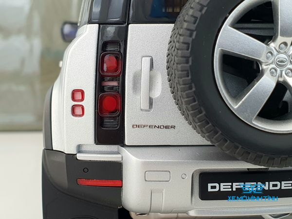 Xe Mô Hình Land Rover Defender 110 - 2020 1:18 Almost Real ( Bạc Nhám )