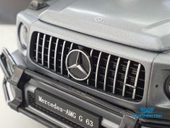 Xe Mô Hình Mercedes AMG G63 - 2019 1:18 Almost Real ( Xám Bạc )