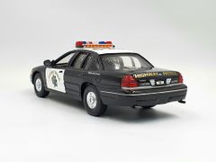 Xe Mô Hình Ford Crown Victoria Police 1:24 Welly