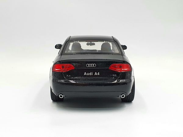 XE MÔ HÌNH AUDI A4 1:24 WELLY (ĐEN)