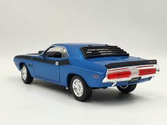 XE MÔ HÌNH DODGE CHALLENGER T/A 1:24 WELLY (XANH)