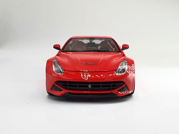 Xe Mô Hình Ferrari F12 Berlinetta 1:24 Bburago (Đỏ)