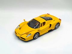 XE MÔ HÌNH FERRARI ENZO 1:24 BBURAGO (VÀNG)