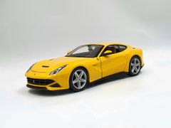 XE MÔ HÌNH FERRARI F12 BERLINETTA 1:24 BBURAGO (VÀNG)