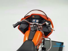 Xe Mô Hình Harley Davison 2002 FLTR Road Glide 1:18 Maisto ( Cam )