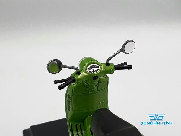 HỘP XE MÔ HÌNH 1:18 VESPA GTS 125CC (XANH)