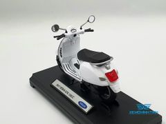 Xe Mô Hình 2017 VESPA GTS 125CC 1:18 Welly ( Trắng )