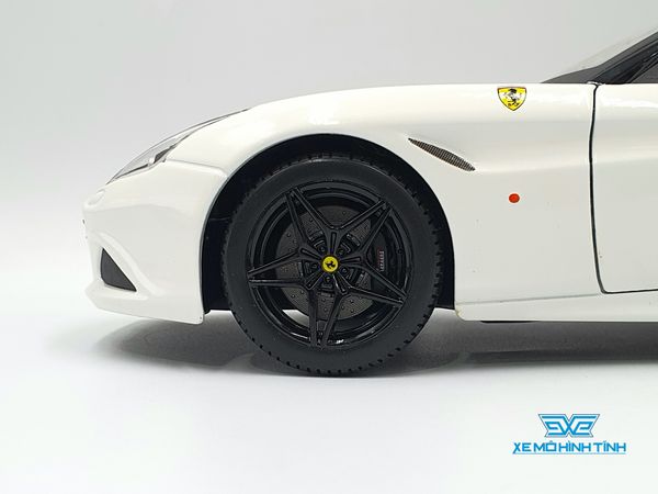 XE MÔ HÌNH FERRARI CALIFORNIA T SPIDER 1:18 BBURAGO (SIGNATURE SERIES)