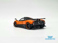 Xe Mô Hình PAGANI ZONDA CINQUE Arancio Saint Tropez 1:64 Tarmac Works ( Cam )