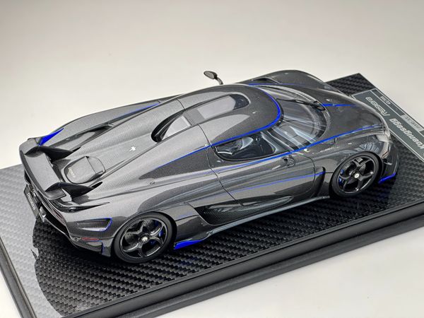 Xe Mô Hình Koenigsegg Regera 1:18 FrontiArt ( Carbon )