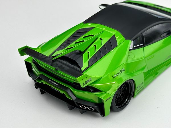 Xe Mô Hình Lamborghini Huracan GT LB-Silhouette Works 1:18 AutoArt (PEARL GREEN)