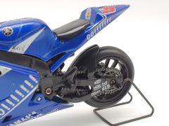 XE MÔ HÌNH YAMAHA M1 GO NO5 1:18 NEWRAY (xanh)