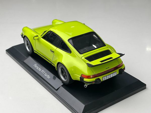 Xe Mô Hình Porsche 911 Turbo 3.0 1976 1:18 Norev ( Xanh Lá )