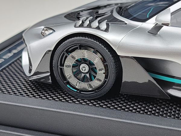 Xe mô hình Mercedes-Benz AMG One 1:18 VIP Scale Model (Bạc Ngôi Sao)