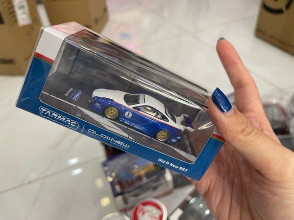 Xe Mô Hình Porsche Old & New 997 Blue & White #1 1:64 Tarmac Works ( Trắng Xanh )