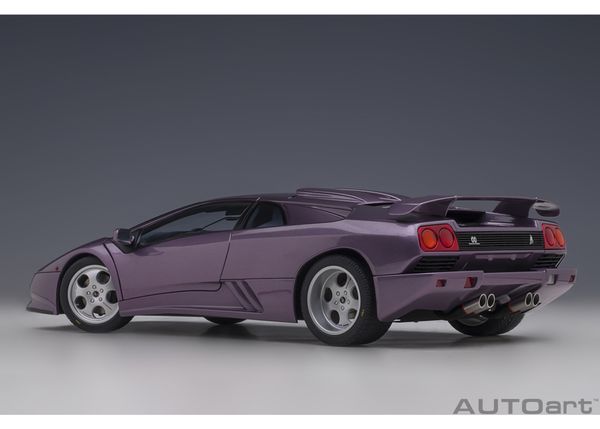 Xe Mô Hình Lamborghini Diablo SE30 Jota 1:18 Autoart (Tím)