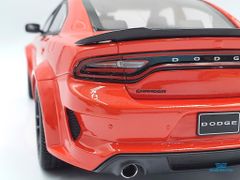 Xe Mô Hình Dodge Charger SRT Hellcat Red Eye in Go Mango Limited Editon 1:18 GTSpirit (Cam Đen)