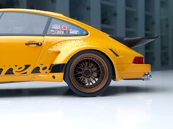 Xe Mô Hình Porsche 911 RSR Y-San 1:18 GtSpirit ( Vàng )