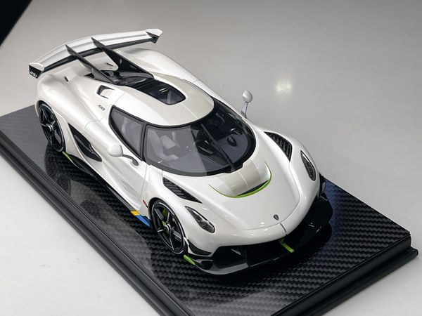 Xe Mô Hình Koenigsegg Jesko 1:18 GTSpirit ( Trắng )