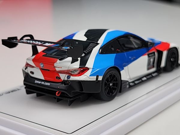 Xe Mô Hình BMW M4 GT3 Presentation 1/43 TSM ( Xanh )