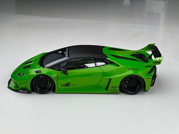 Xe Mô Hình Lamborghini Huracan GT LB-Silhouette Works 1:18 AutoArt (PEARL GREEN)