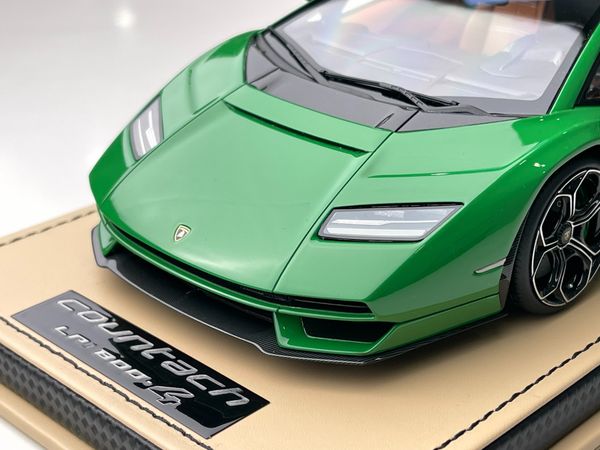Xe Mô Hình Lamborghini Countach LPI 800-4 1:18 MR Collection's ( Xanh Lá )