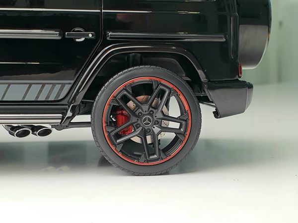 Xe Mô Hình Mercedes-AMG G63 - 2019 1:18 Almost Real ( Obsidian Black )