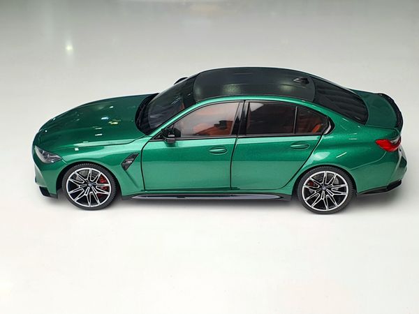 Xe Mô Hình BMW M3 2020 1:18 Minichamps ( Green Metallic )