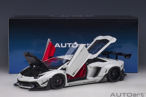 Xe Mô Hình Lamborghini Aventador Liberty Walk LB-Works Limited Edition 1:18 Autoart (Trắng Metallic)